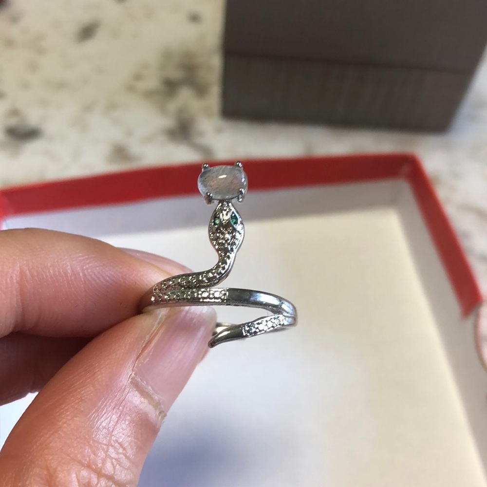 Brand new snake rings with labradorite